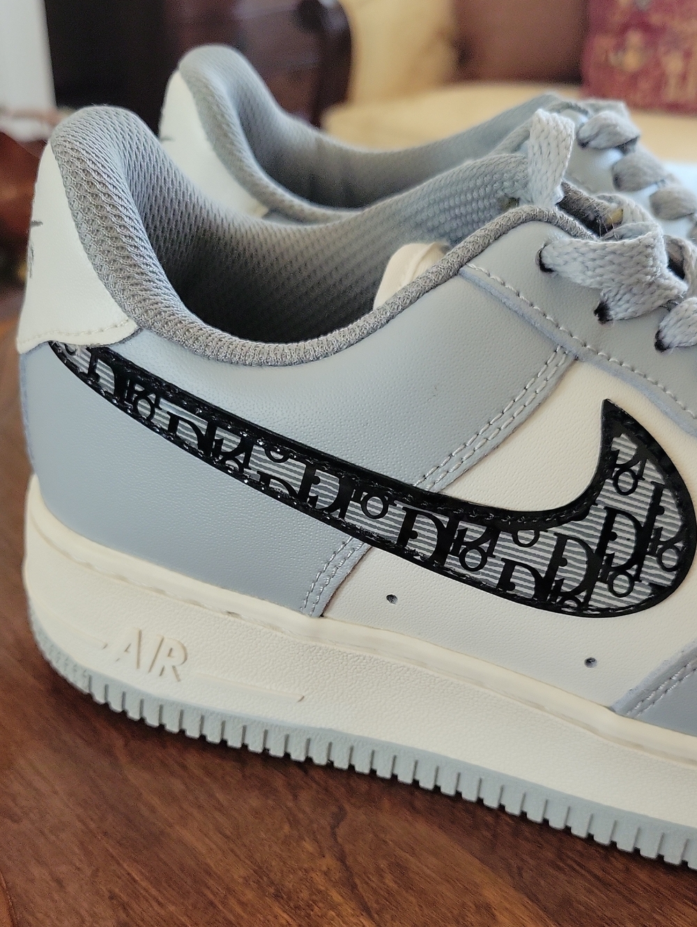 Nike Dior Air Sneakers - Picture 2 of 10